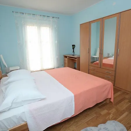 Seaside Paradise Apartman *
